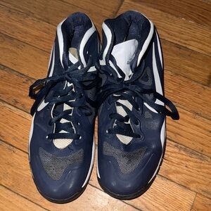 Nike Basketball Shoes high top hyper guard up blue 7Y (Big Boy)